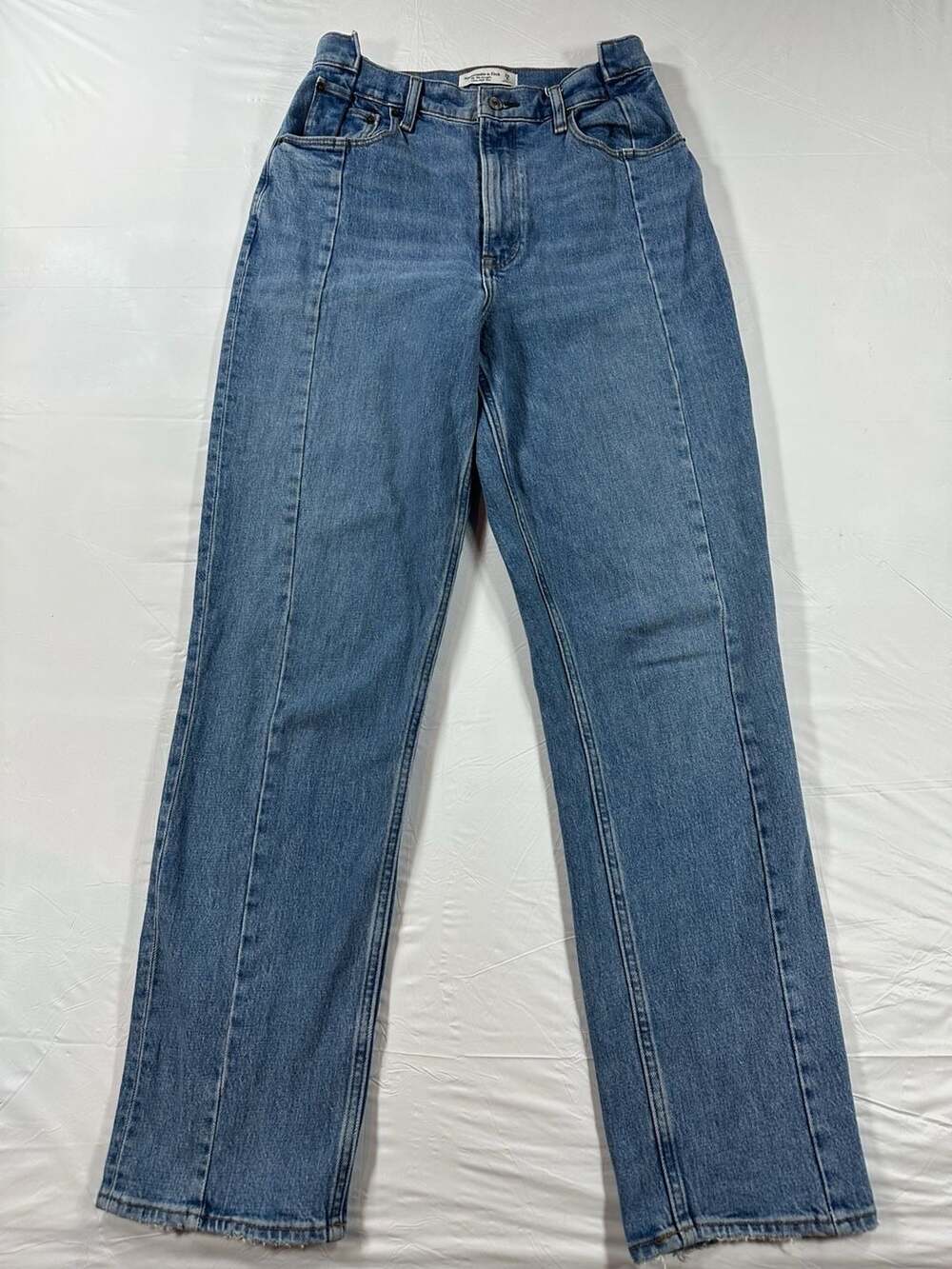 Abercrombie & Fitch The 90’s Ultra High Rise Straight Jeans Light Wash 29/8R